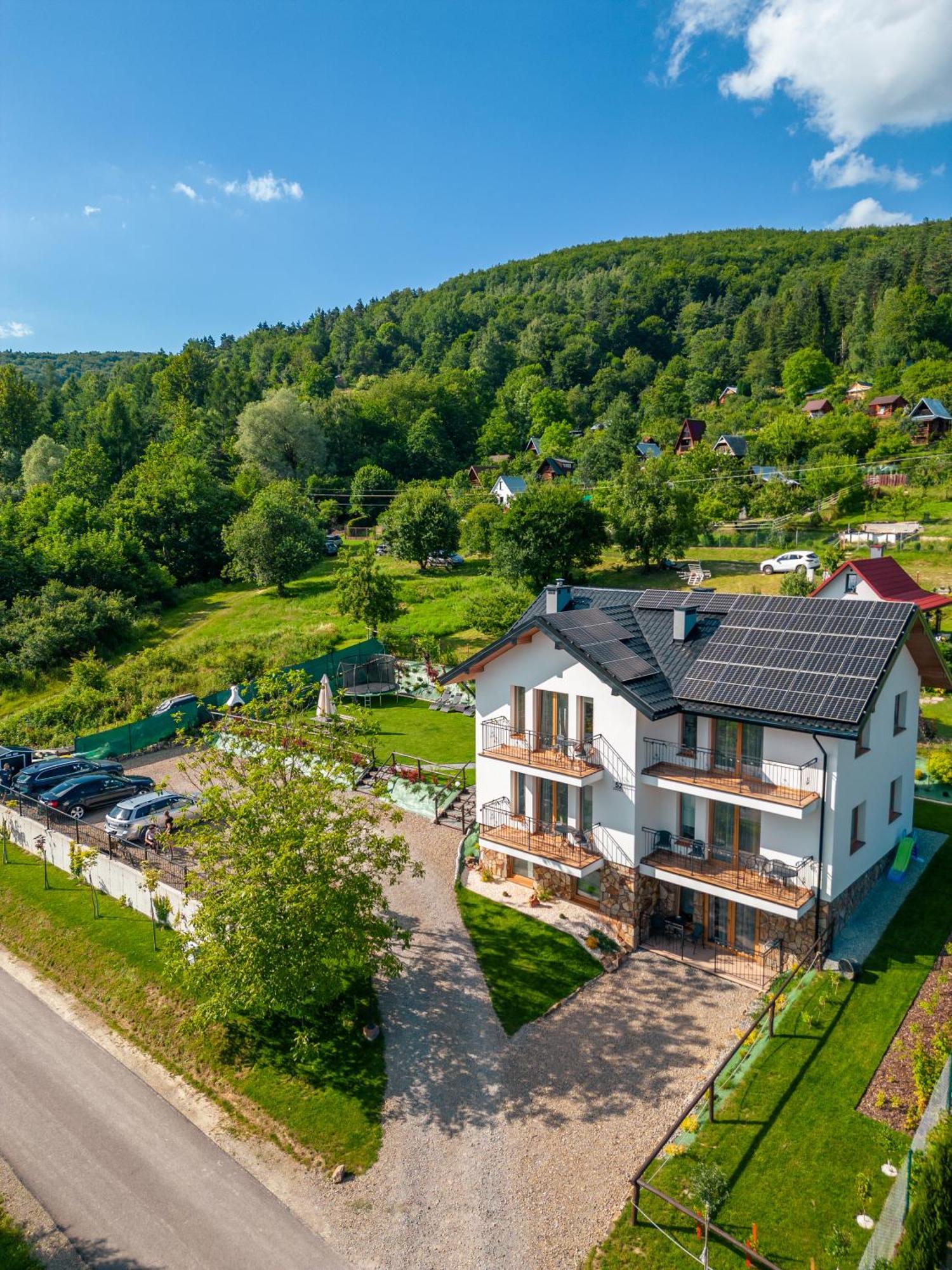 Villa Kasztelan Apartamenty Ustrzyki Dolne Eksteriør bilde